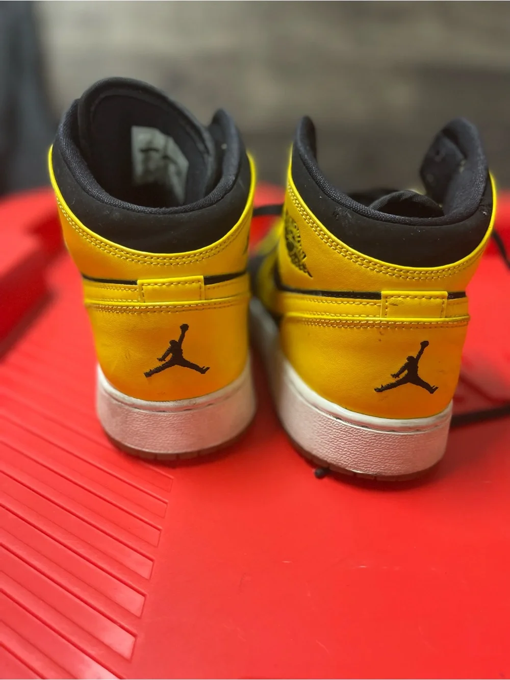 Jordan bold black